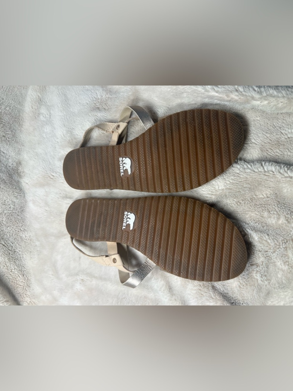 Sorel Ella Criss-Cross metallic leather sandals Size 8 - Picture 3 of 7